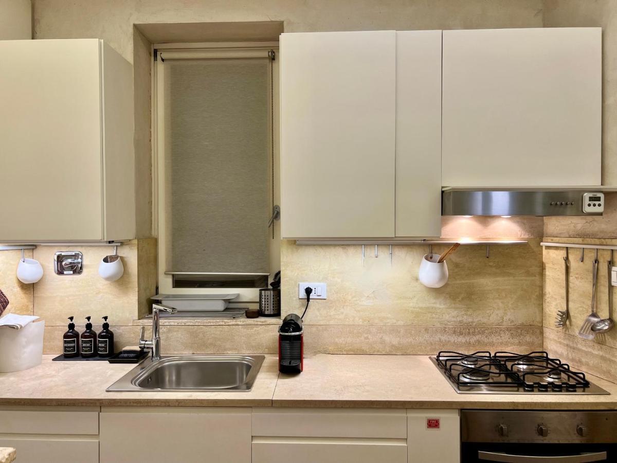 Campo Dei Fiori Modern Apartment With Terrace روما المظهر الخارجي الصورة